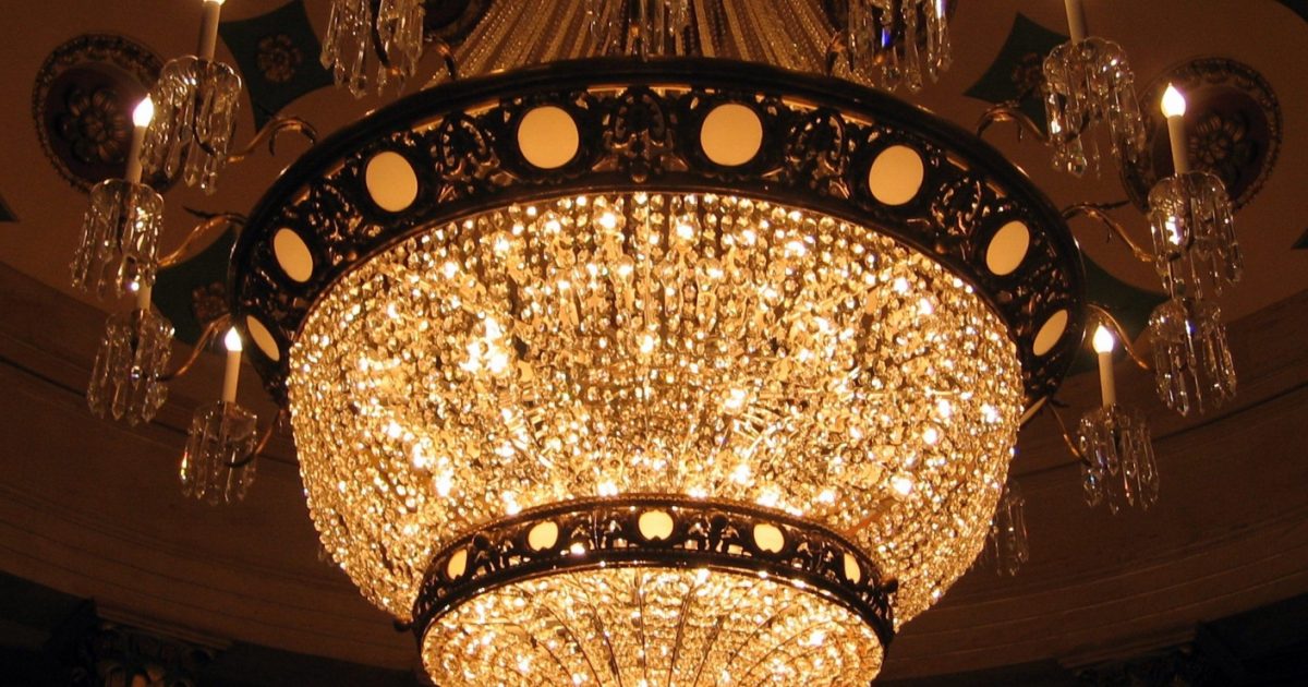 The Most Expensive Chandeliers In World, Most Expensive Biggest Chandelier In The World
