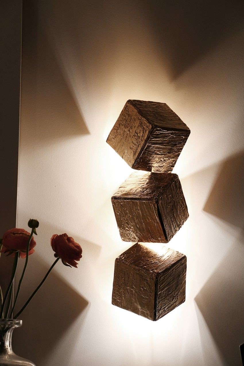 Design Trends For 2019 #4: Holographic Avant-garde