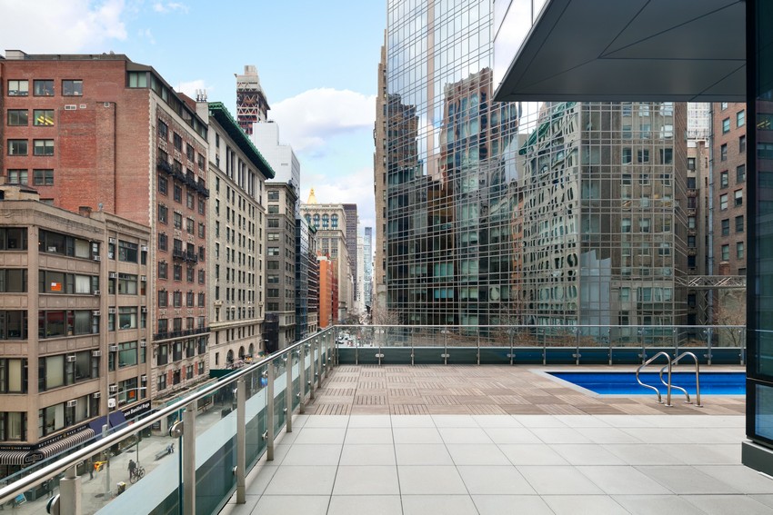 Design Events: Luxury Flowers and Set Decoration at Covet NYC