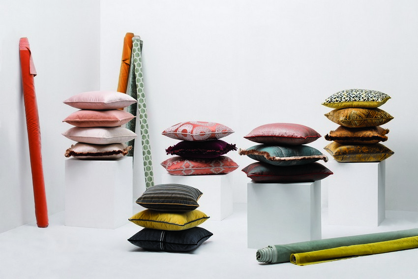 Trendy Living Room Accessories