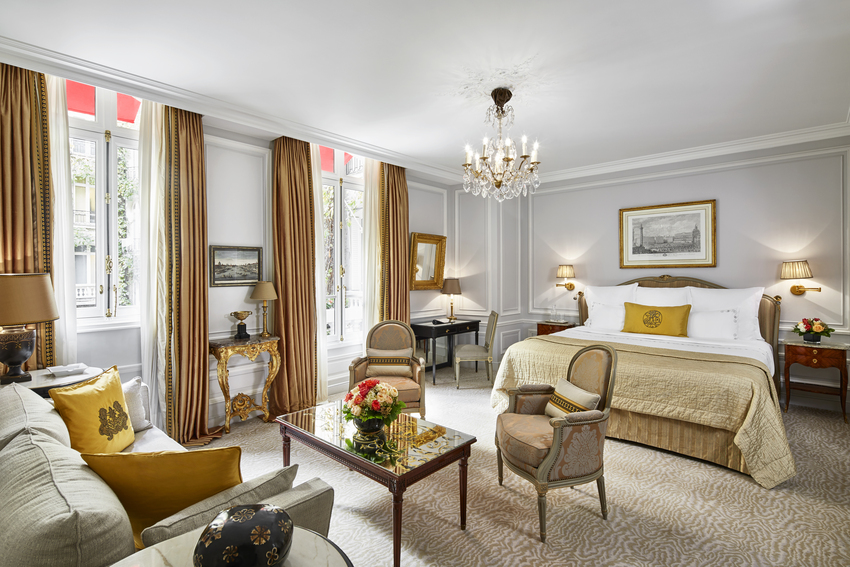 Hôtel Plaza Athénée Paris: Once Upon A Time, The Palace of Tomorrow