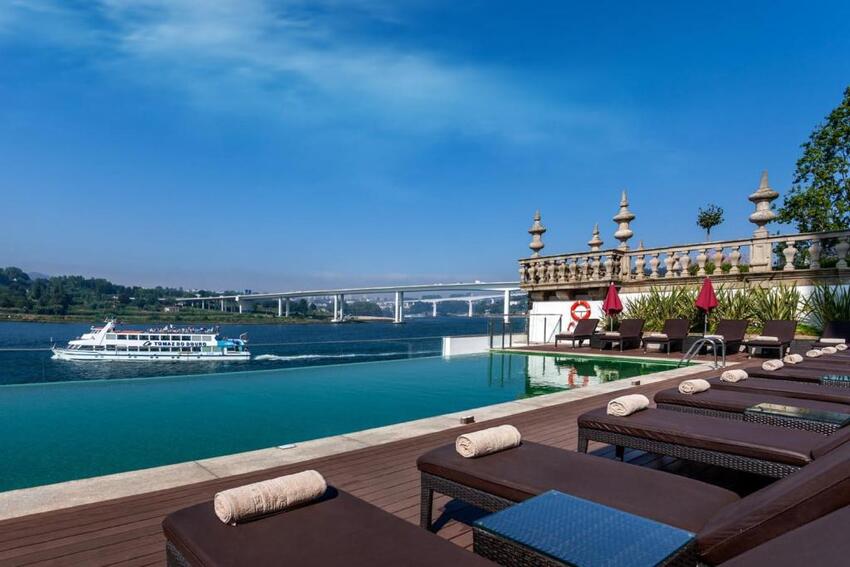 Pestana Palácio do Freixo: Classic Luxury Meets Contemporary Comfort