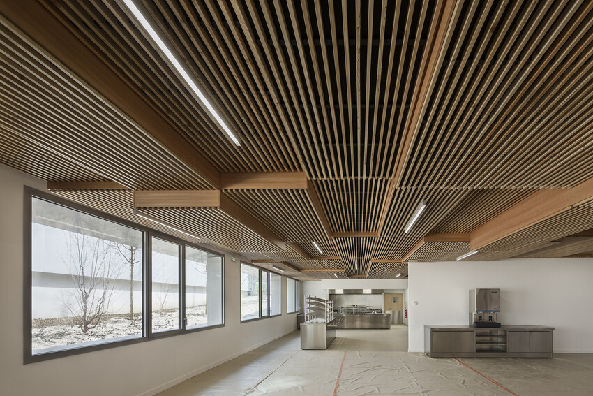 Franklin Azzi: Minimalist Aesthetics Meet Maximalist Functionality