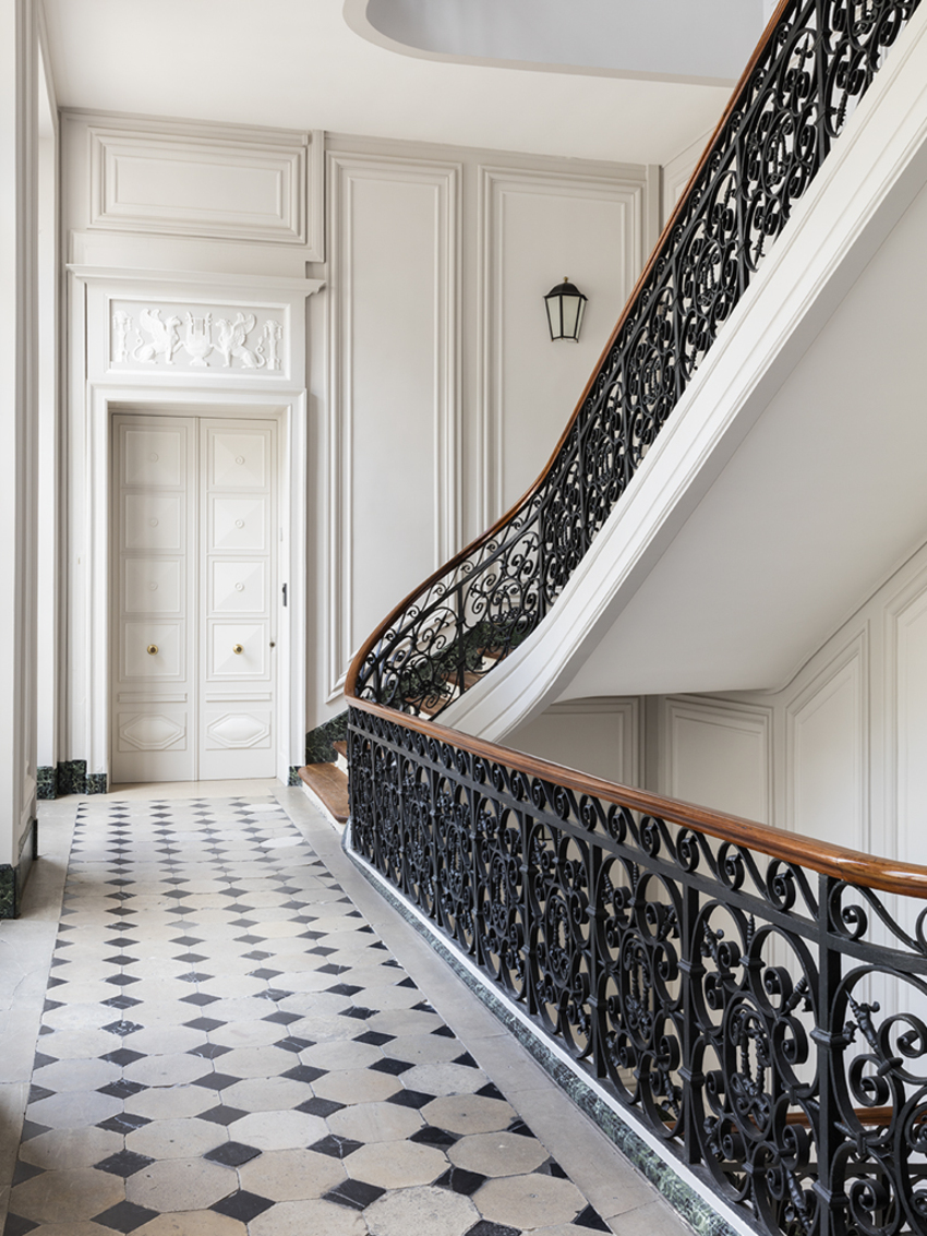 Sophie Dries: Luxurious Authenticity Meets Modern Comfort