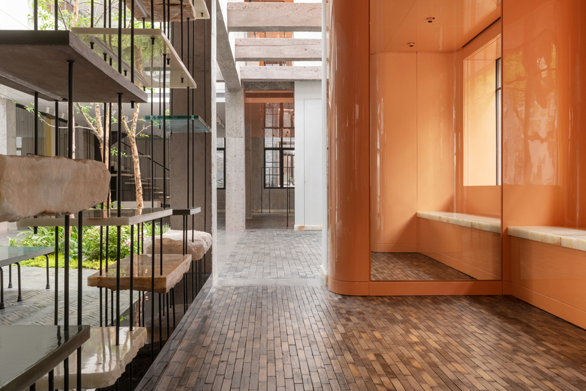 Franklin Azzi: Minimalist Aesthetics Meet Maximalist Functionality