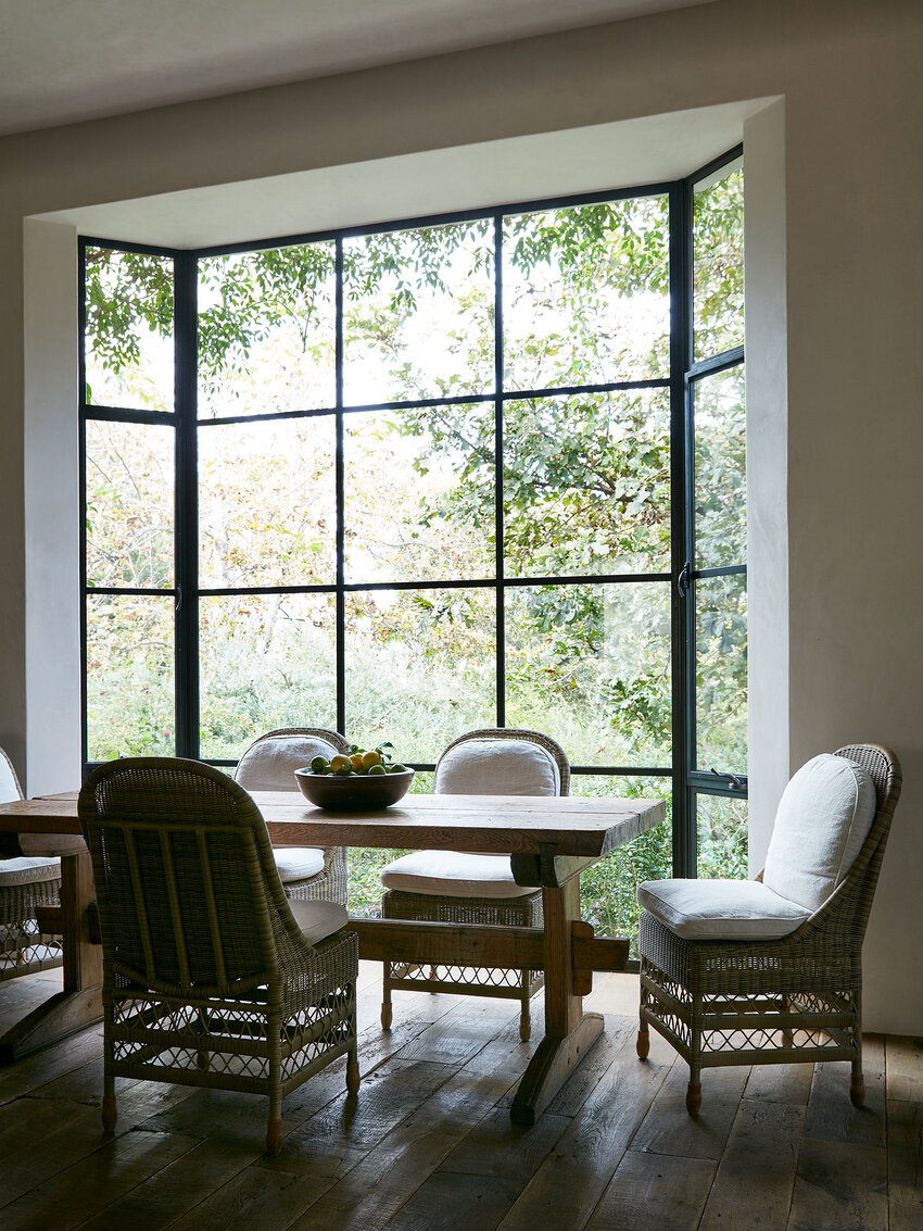 Atelier AM: Edited Signature, Diverse Styles and Poetic Juxtapositions