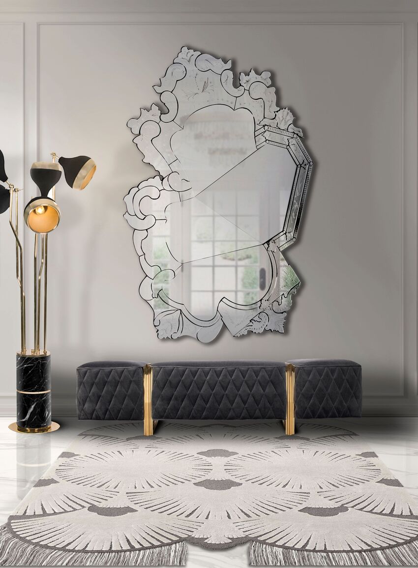 Venice: This Luxury Mirror Is An Explosion of Romance and Drama